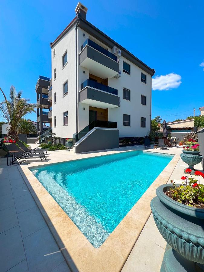 Ližnjan Apartments Sara II מראה חיצוני תמונה