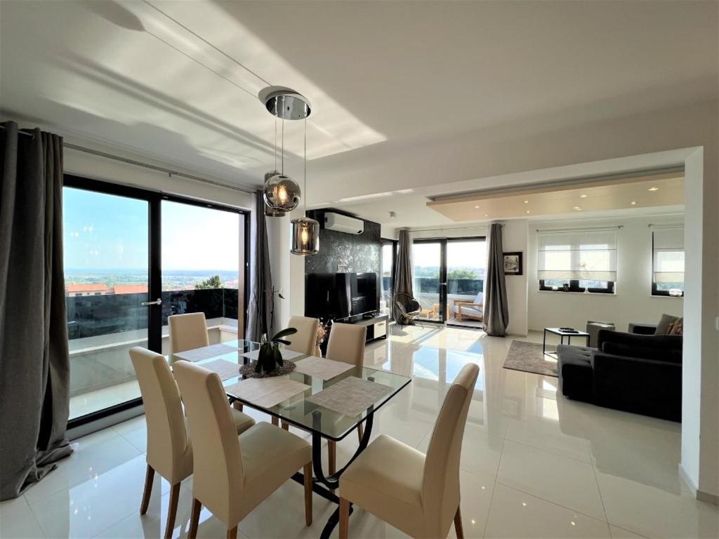 Ližnjan Apartments Sara II מראה חיצוני תמונה
